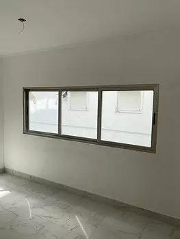apartamentos - Alquiler apartamento en Evaristo morales 
2 habitaciones 
2 baños
sala 
cocina
