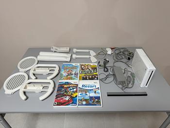 consolas y videojuegos - Nintendo Wii liberado + Accesorios
