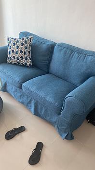 muebles y colchones - Mueble tapizado de IKEA de dos asientos