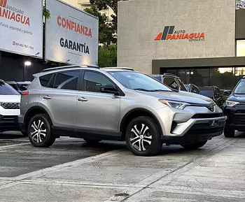 jeepetas y camionetas - Toyota Rav4 LE AWD 2018 FINANCIAMIENTO DISPONIBLE 