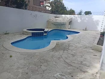 casas - Casa amueblada con piscina y terraza cerca de todo residencial privado