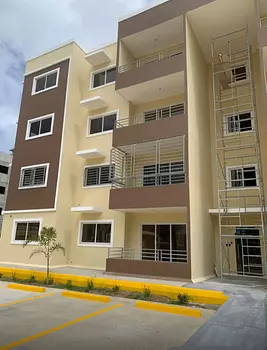 apartamentos - APARTAMENTO AMPLIO CON BONO VIVIENDA Y SEGURIDAD 24/7
