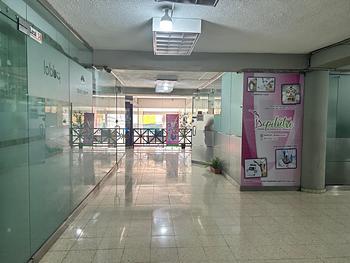 oficinas y locales comerciales - venta de plaza comercial con 42 locales en la zona colonial Distrito Nacional 