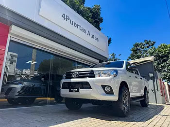 jeepetas y camionetas - TOYOTA HILUX 4X4 MECANICA