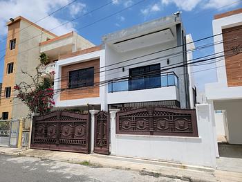 casas - ¡🏡 SE VENDE CASA ESPACIOSA EN BRISA ORIENTAL, SANTO DOMINGO ESTE 
