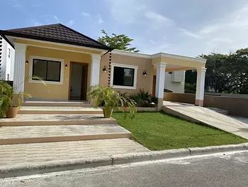 casas - casa económica de venta en Pto Pta 