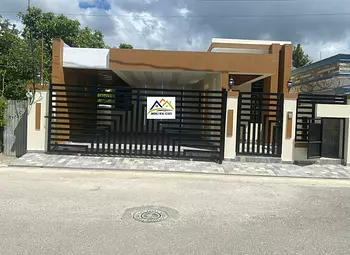 casas - CASA EN VENTA EN SANTIAGO DE LOS CABALLEROS RESIDENCIAL CERRADO 