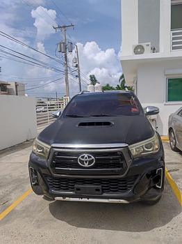 jeepetas y camionetas - Toyota Hilux 2017