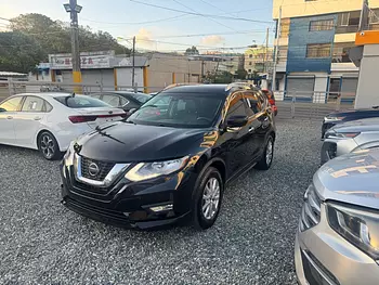 jeepetas y camionetas - NISSAN ROGUE SV 2019