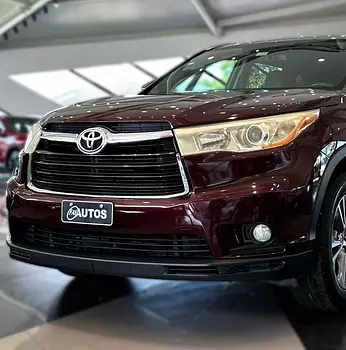 jeepetas y camionetas - Toyota Highlander XLE 2WD 2014