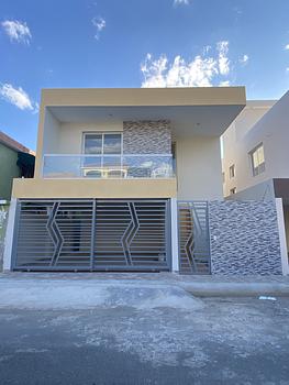 casas - CASA DE 2 STO DGO ESTE CON ASESÓ POR LA ECOLÓGICA Y LA ATOPISTA DE SAB ISIDRO