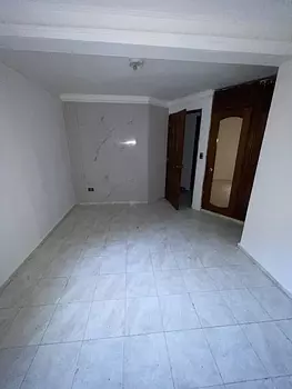 casas - SE ALQUILA CASA PRÓXIMO A LA AVE. 27 de FEBRERO