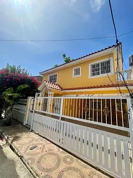 casas - CASA EN VENTA, MIRADOR DEL ESTE