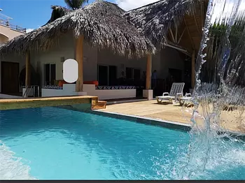 casas vacacionales y villas - Venta de Villa amueblada en samana en el complejo turístico las ballenas