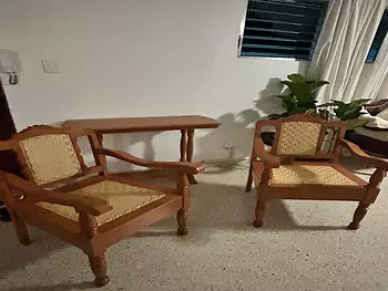 muebles y colchones - Butacas y Recibidor en Caoba