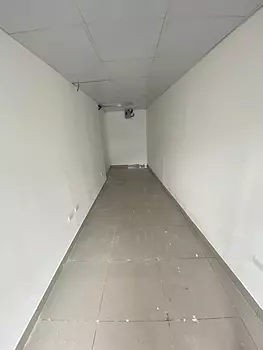 oficinas y locales comerciales - Rento Local en 1er Piso en Camino Chiquito Viejo Arroyo Hondo
Código: PD210