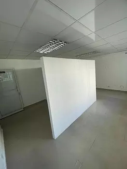 oficinas y locales comerciales - Se alquila Local A203. casi 25mts en la plaza Atalaya del mar 2do nivel. $28mil
