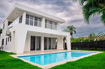 casas vacacionales y villas - ✨ Tu Hogar de Lujo en la Costa Norte 🏝️✨
