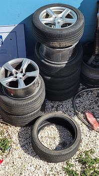 otros vehiculos - Gomas para camaro # 18 y 20 usadas RD$ 1500