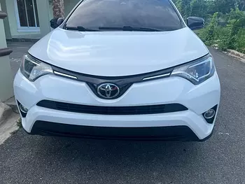 jeepetas y camionetas - Toyota rav4 2017