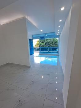 oficinas y locales comerciales - Alquilo Local 50 mts   3er piso en los prados 