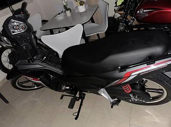 motores y pasolas - Vendo Traspaso de moto loncin dolphyn