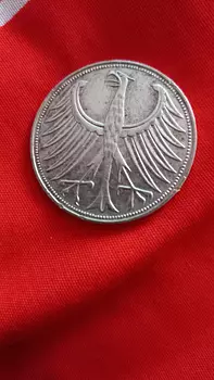 hobby y coleccion - Venta de monedas de plata y de 220 países 