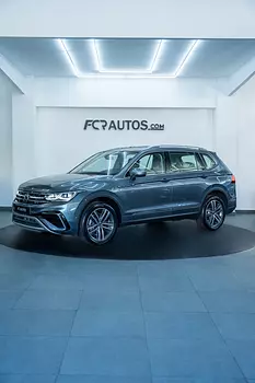 jeepetas y camionetas - VOLKSWAGEN TIGUAN ELEGANCE 2024