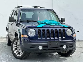 jeepetas y camionetas - JEEP PATRIOT LATITUD 2017Unico Dueño