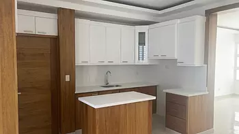 apartamentos - Apartamento 1er Nivel con Patio Privado en Los Laureles 