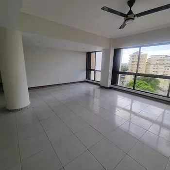apartamentos - La Esperilla amplio apartamento clásico de 350 MTS