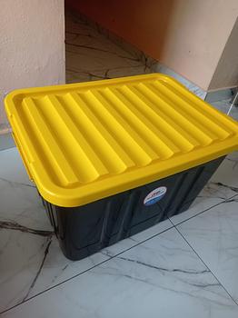 decoración y accesorios - Envase plástico con tapa 70 litros