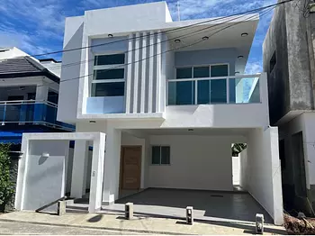 casas - HERMOSA Y MODERNA CASA STO DGO ESTE Av ECOLÓGICA 