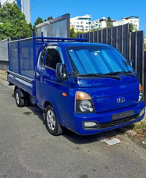 camiones y vehiculos pesados - HYUNDAI PORTER II 2016