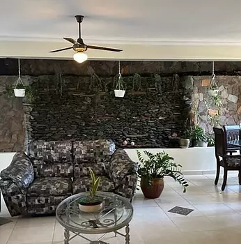 casas - Venta de casa de 5 habitaciones, terraza, piscina privada en Arroyo Hondo III