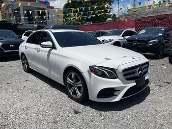 carros - Mercedes Benz E350 4Matic 2020 Clean Carfax