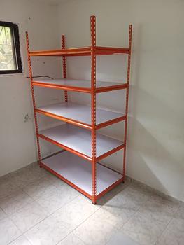 equipos profesionales - ESTANTERIA EN HIERRO