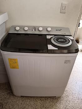 electrodomesticos - Lavadora semi automáticamente
33lbsMarca acros Poco tiempo de uso

