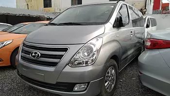 jeepetas y camionetas - HYUNDAI GRAN STAREX 2018 GRIS