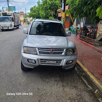 jeepetas y camionetas - Mitsubishi Montero 2003 La Full En La Romana 