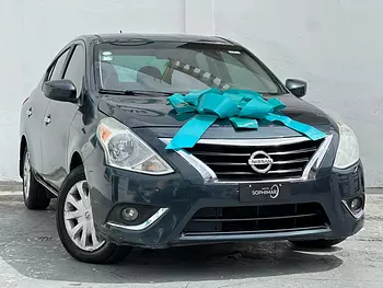 carros - NISSAN VERSA SV 2017Unico Dueño