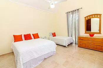 casas vacacionales y villas - Hermosa Villa en 📍Guavaberry 2 Habs , 2 parqueos, Con sus baños US$150,000 📱🔥