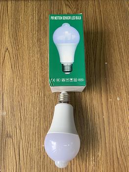 celulares y tabletas - bombilla 💡 con censor 9W 