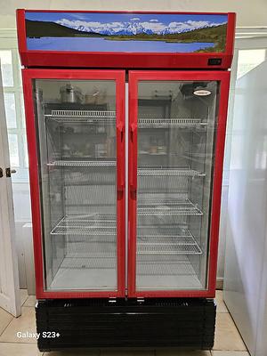 Corotos | Se vende Exhibidor American